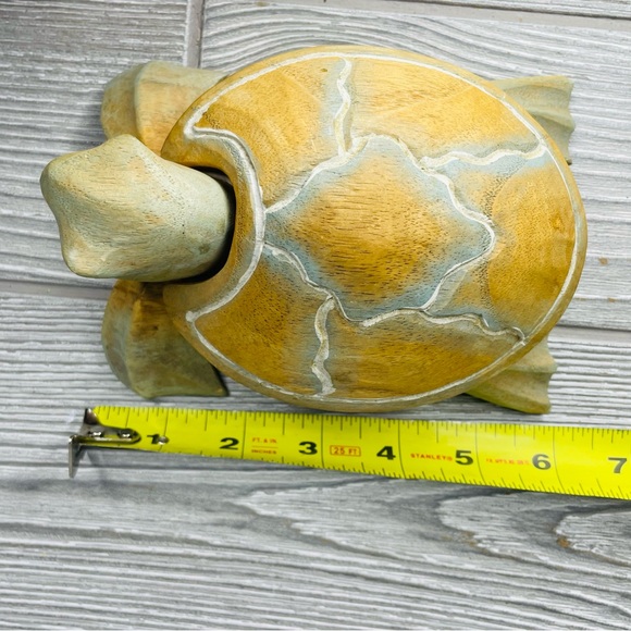 Wooden carved painted turtle trinket box storage box tropical sea turtle - Picture 12 of 15
